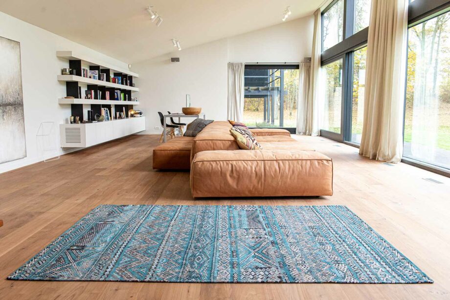 Louis De Poortere vloerkleed LX 9110 Antiquarian Kilim Zemmuri Blue interior 2