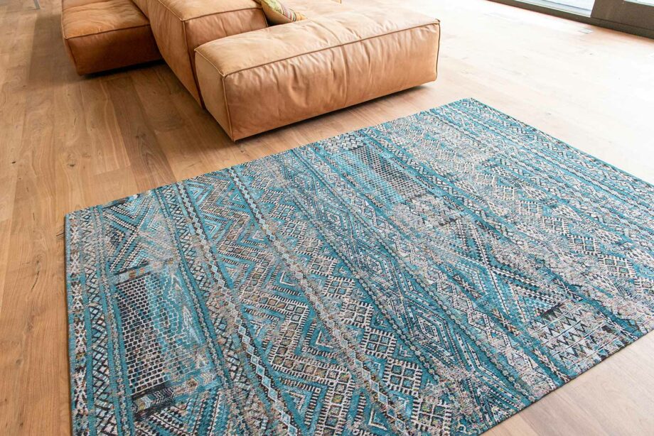 Louis De Poortere vloerkleed LX 9110 Antiquarian Kilim Zemmuri Blue interior 6