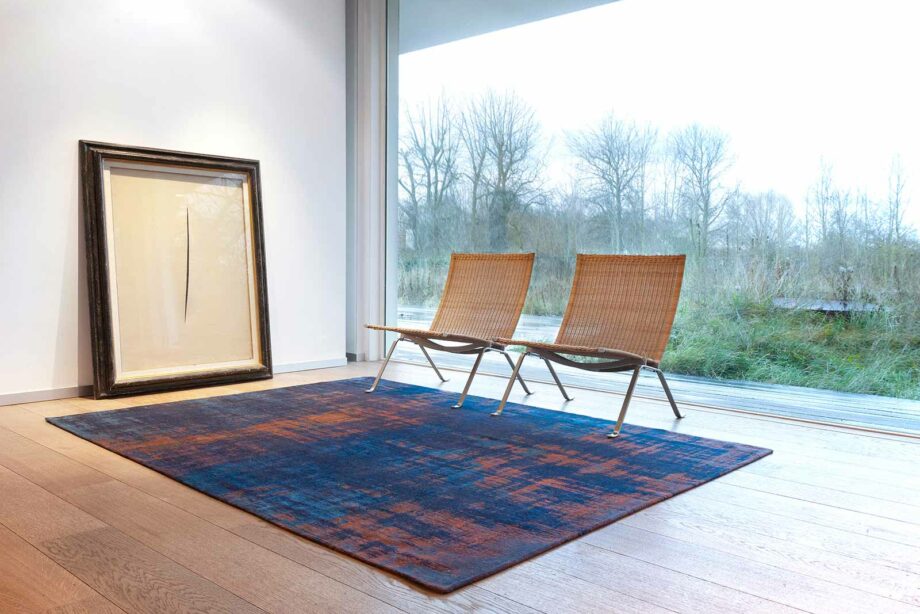 Louis De Poortere vloerkleed LX 9211 Atlantic Venetian Dust Sunset Blue interior