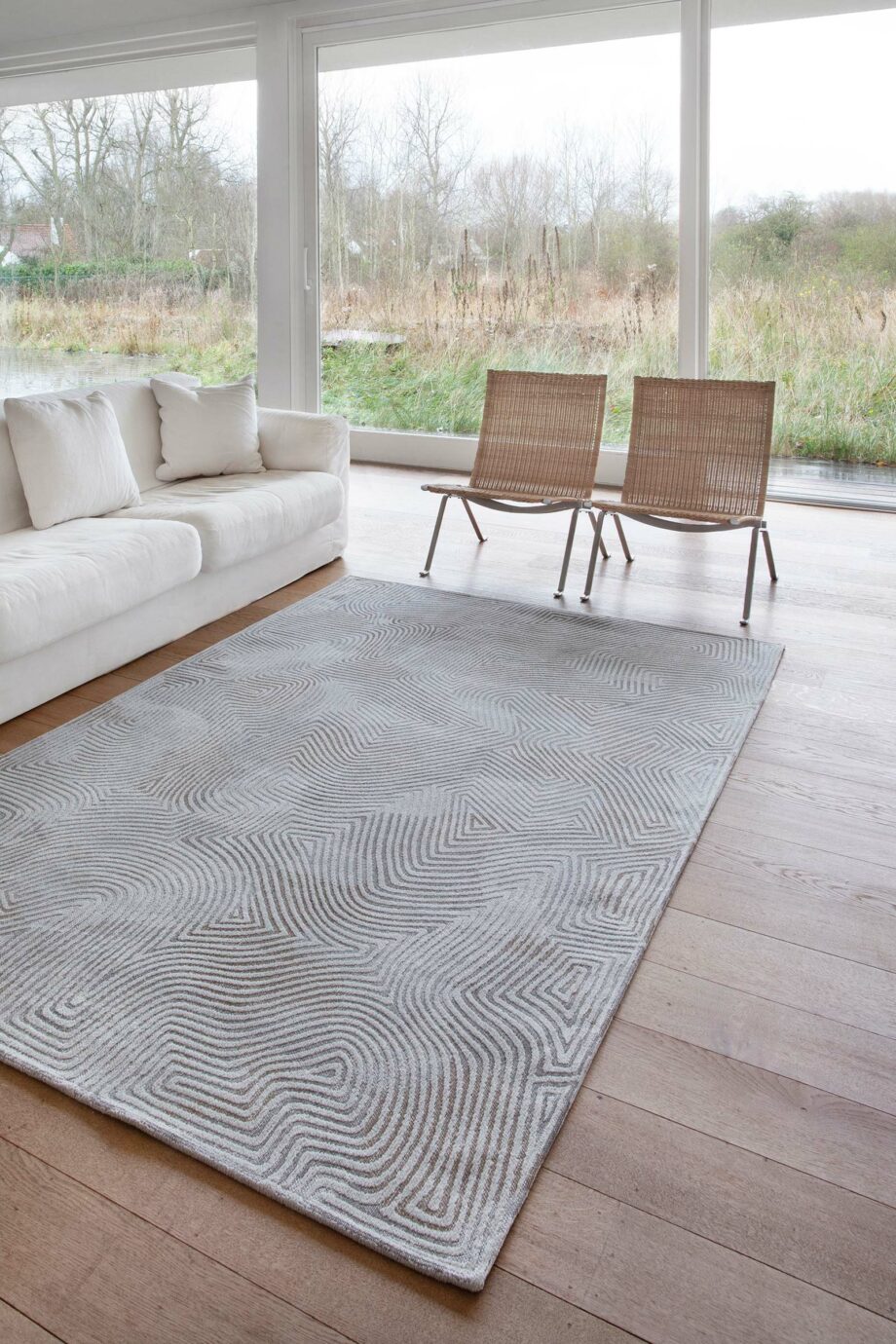 Louis De Poortere vloerkleed LX 9228 Meditation Coral Oyster White interior 3