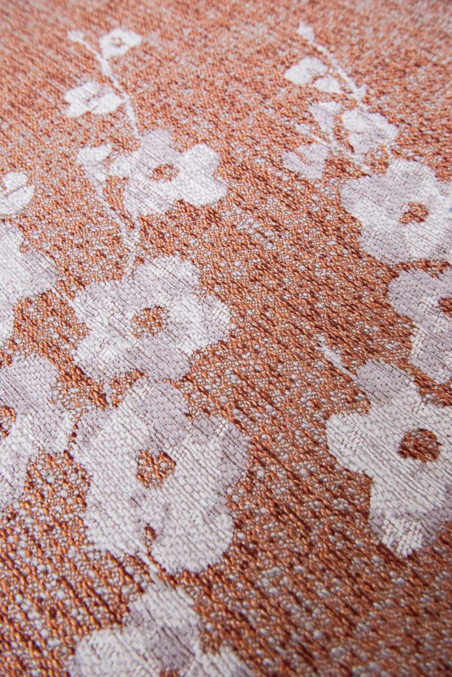 Louis De Poortere vloerkleed Sakura 9371 Copper Pink zoom 4