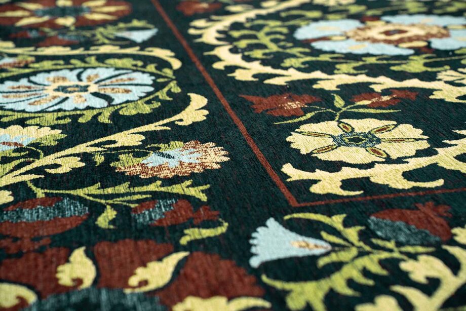 Louis De Poortere vloerkleed Antiquarian Suzani 9729 Bavaria zoom 2