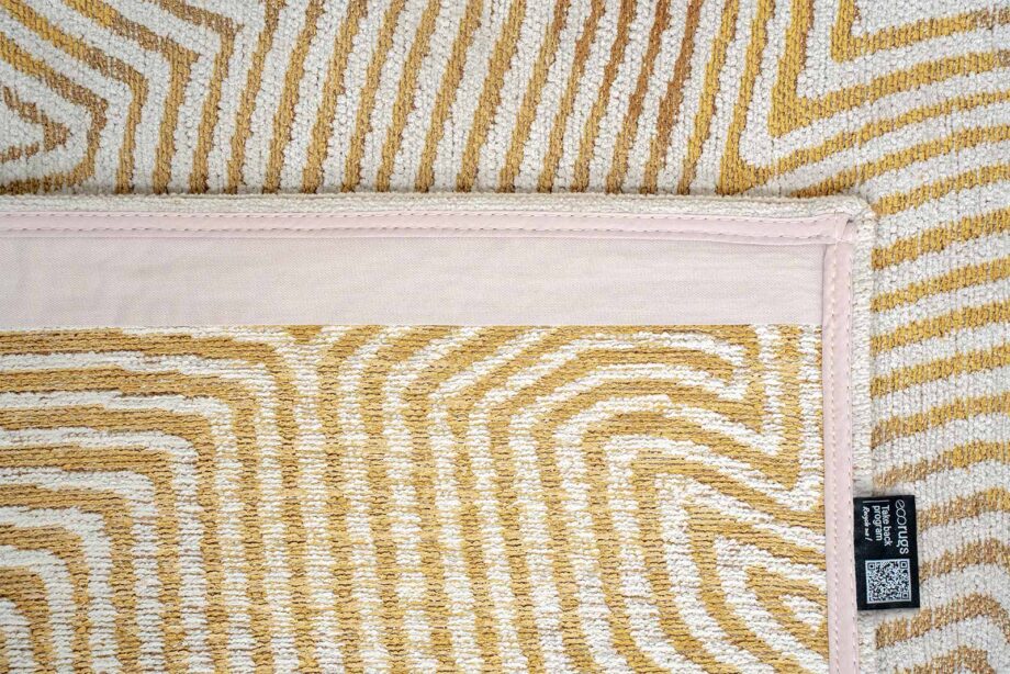 Louis De Poortere vloerkleed Meditation Coral 9799 Yellowhippy back