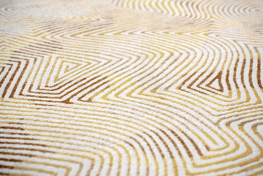 Louis De Poortere vloerkleed Meditation Coral 9799 Yellowhippy zoom 5